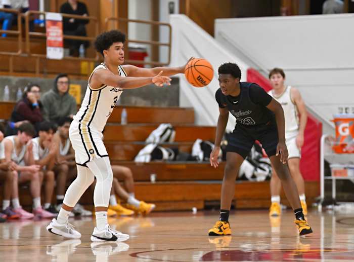Archbishop Mitty vs Montgomery Torrey Pines Holiday Classic December 28, 2023 Photo-Justin Fine18
